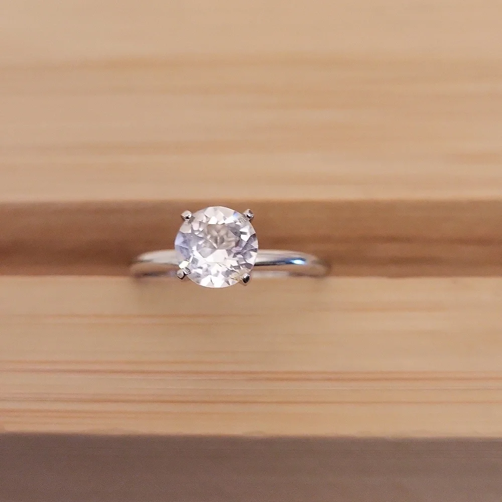 Vintage Sterling Silver CZ Solitare Ring